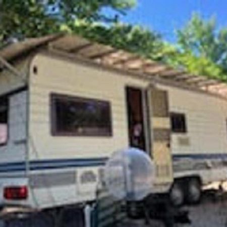 L'Embellie Bed & Breakfast Bertignat Екстериор снимка