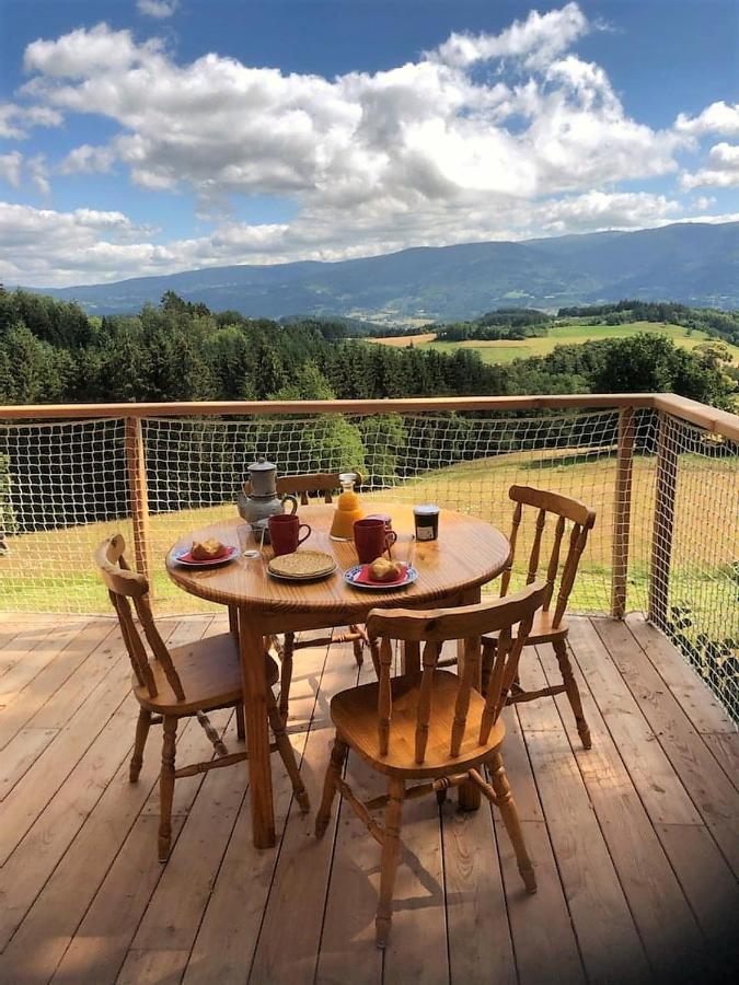 L'Embellie Bed & Breakfast Bertignat Екстериор снимка