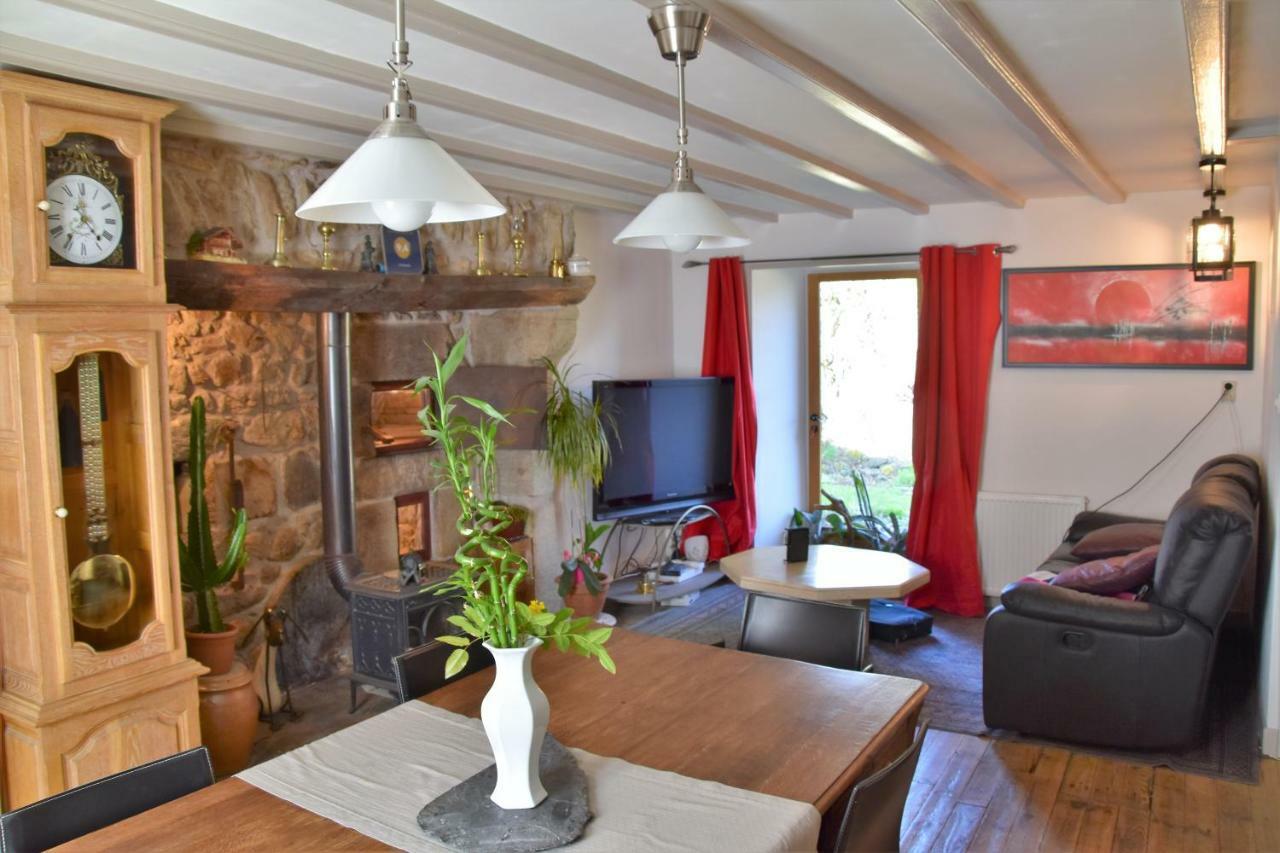 L'Embellie Bed & Breakfast Bertignat Екстериор снимка