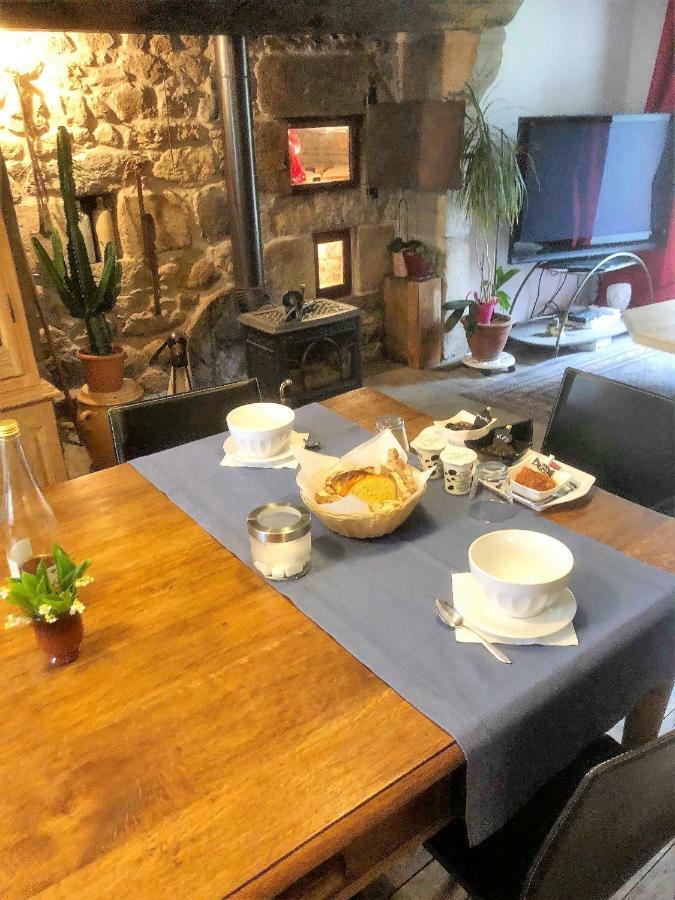 L'Embellie Bed & Breakfast Bertignat Екстериор снимка