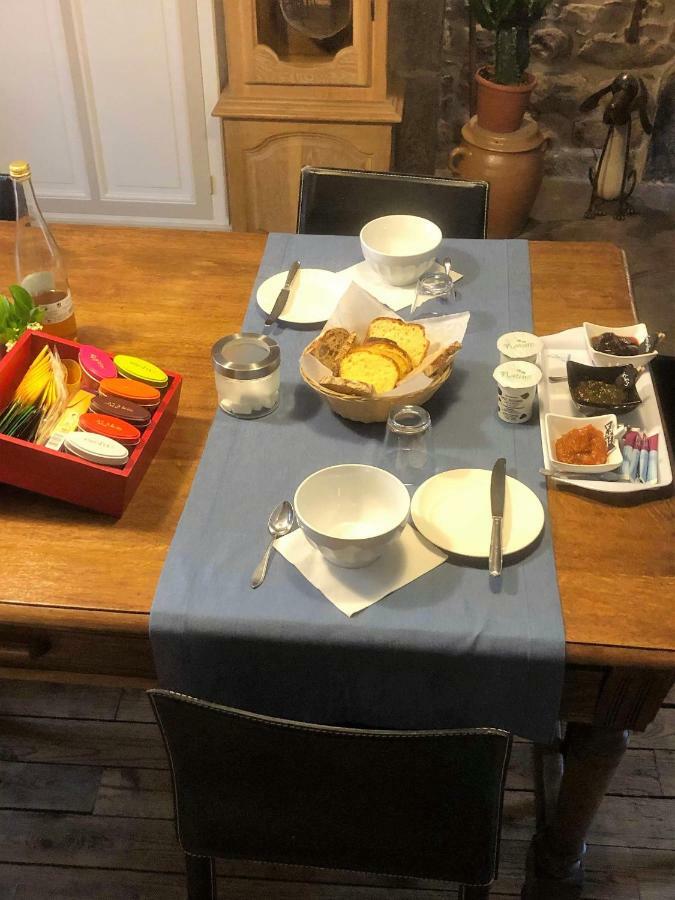 L'Embellie Bed & Breakfast Bertignat Екстериор снимка