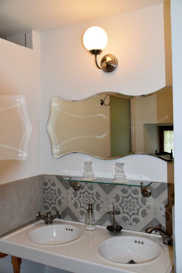 L'Embellie Bed & Breakfast Bertignat Екстериор снимка